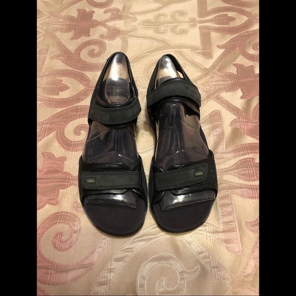 clarks springers walking sandals